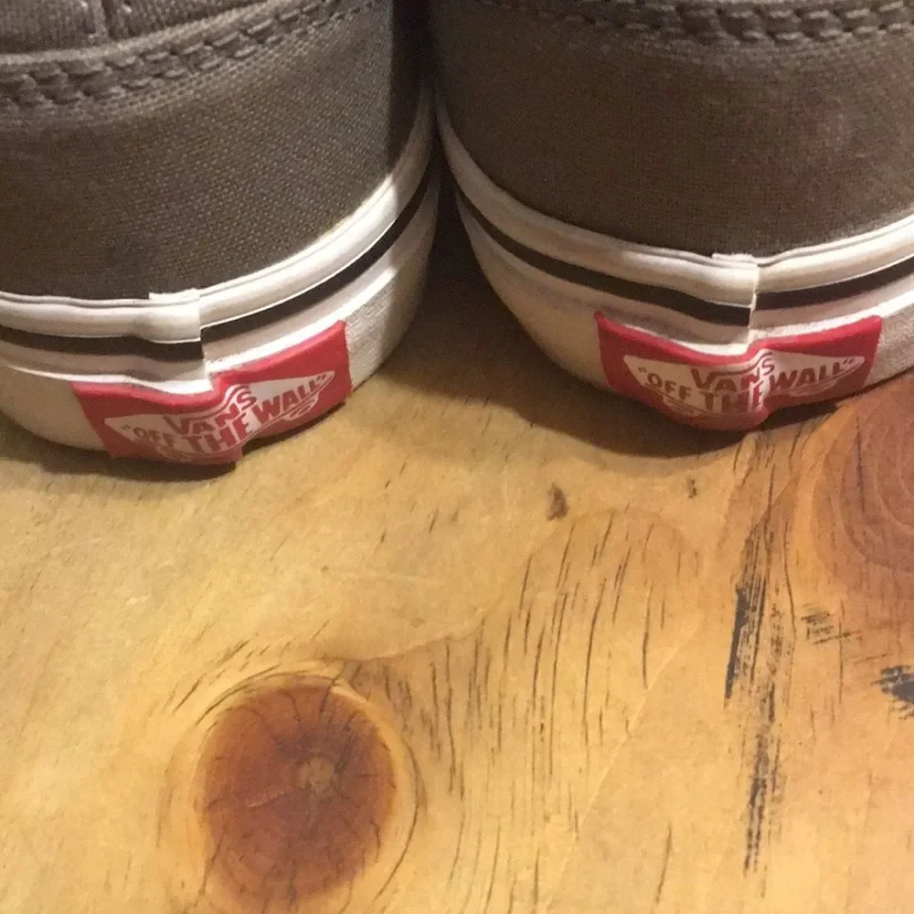 Vans excellent pair